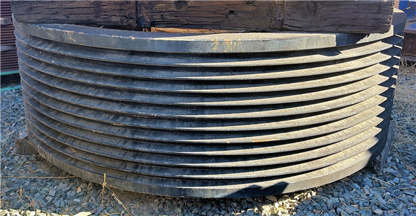 Kobe Steel - Allis Chalmers 42-54 S-t Jaw Crusher, 150 Kw (200 Hp), 50 Hz Motor)